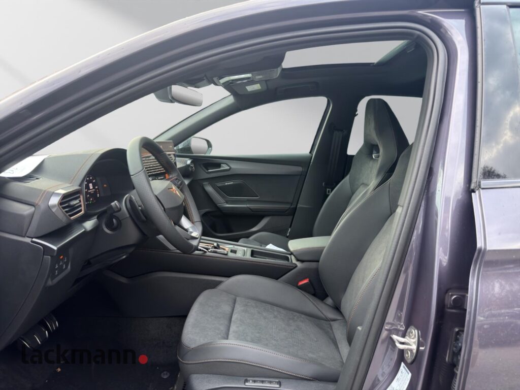 Cupra Leon Exposé-Bild 8