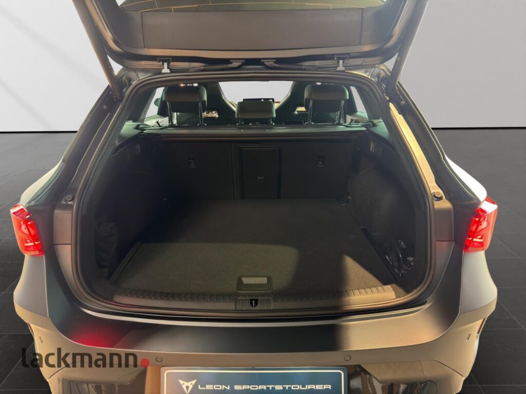 Cupra Leon Exposé-Bild 7