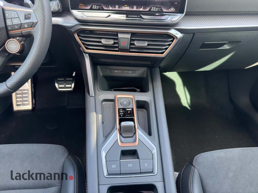 Cupra Leon Exposé-Bild 11