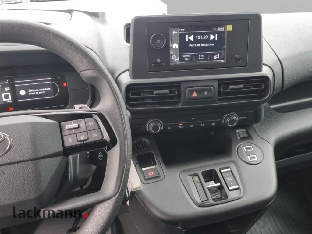 Toyota Proace City Exposé-Bild 12