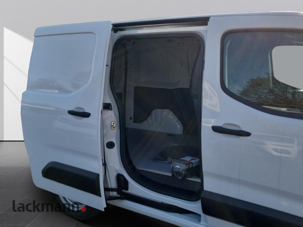 Toyota Proace City Exposé-Bild 9