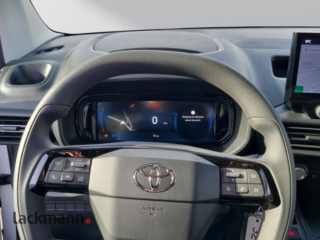 Toyota Proace City Exposé-Bild 14