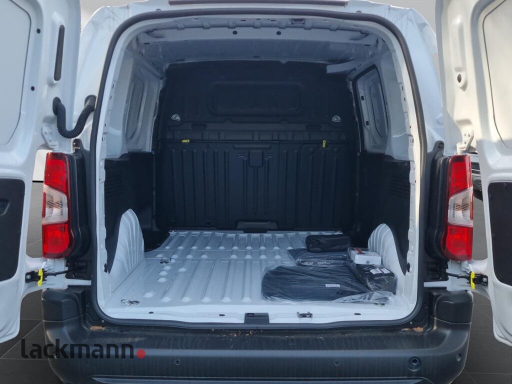 Toyota Proace City Exposé-Bild 7