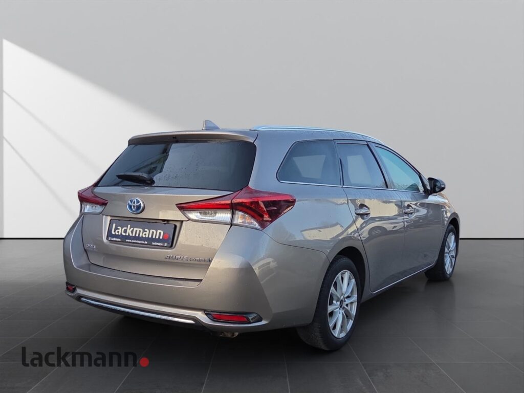 Toyota Auris Exposé-Bild 4