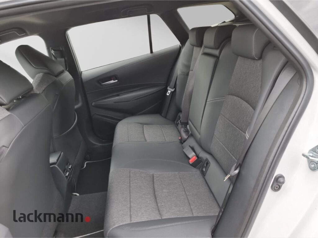 Toyota Corolla Exposé-Bild 9