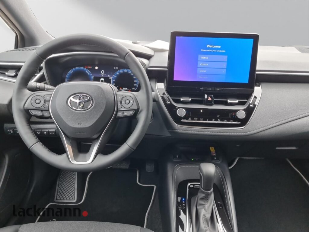 Toyota Corolla Exposé-Bild 10