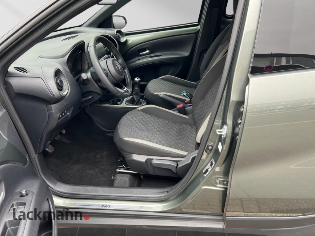 Toyota Aygo X Exposé-Bild 8