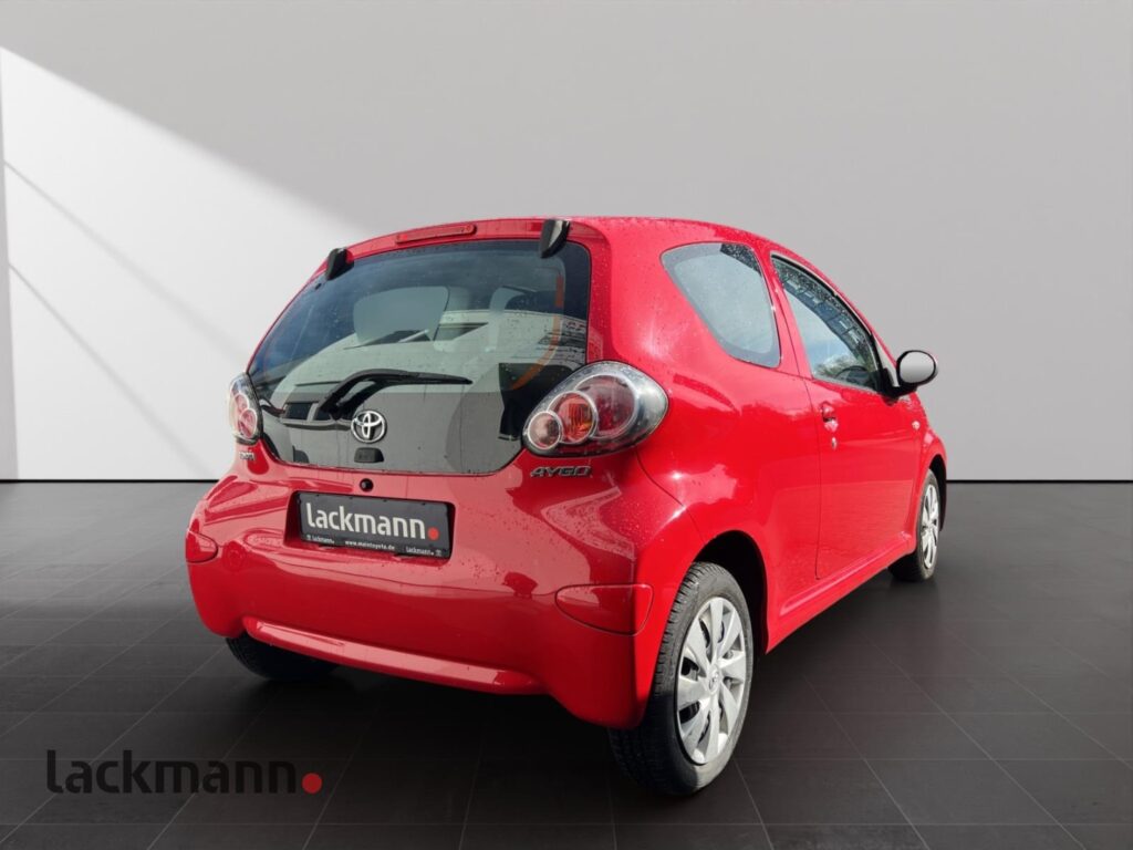 Toyota Aygo Exposé-Bild 4