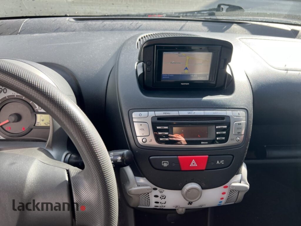 Toyota Aygo Exposé-Bild 11