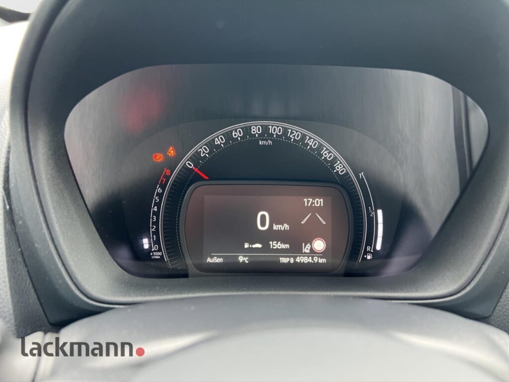 Toyota Aygo X Exposé-Bild 13