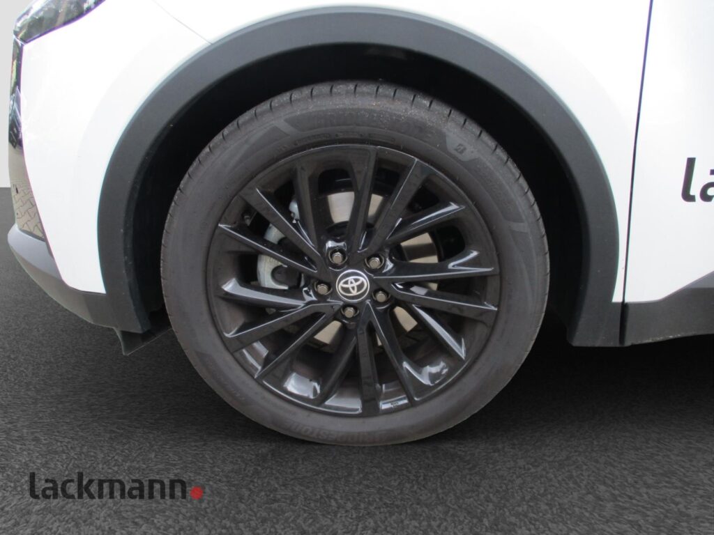 Toyota C-HR Exposé-Bild 13