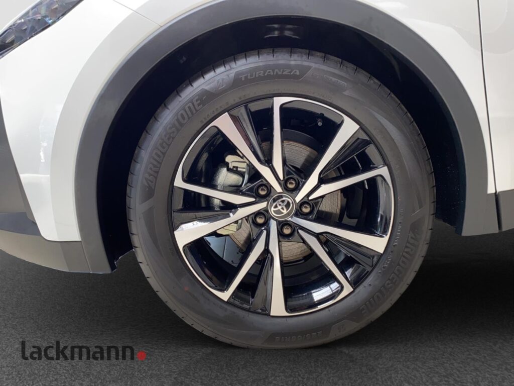 Toyota C-HR Exposé-Bild 12