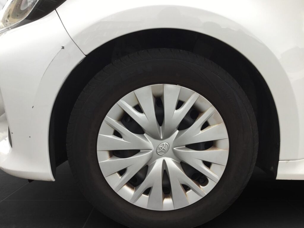 Toyota Yaris Exposé-Bild 11