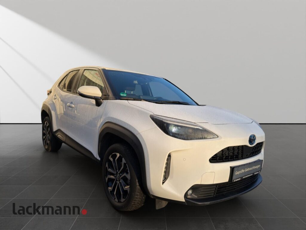 Toyota Yaris Cross Exposé-Bild 3