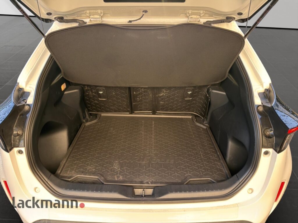 Toyota Yaris Cross Exposé-Bild 7