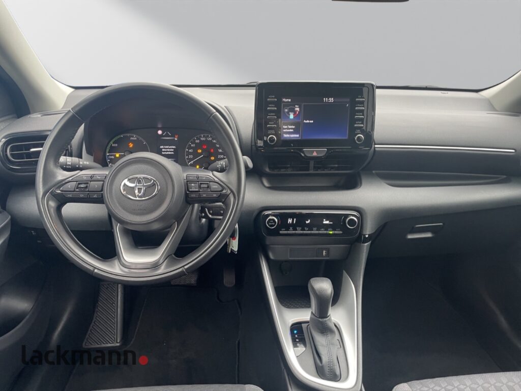 Toyota Yaris Exposé-Bild 10