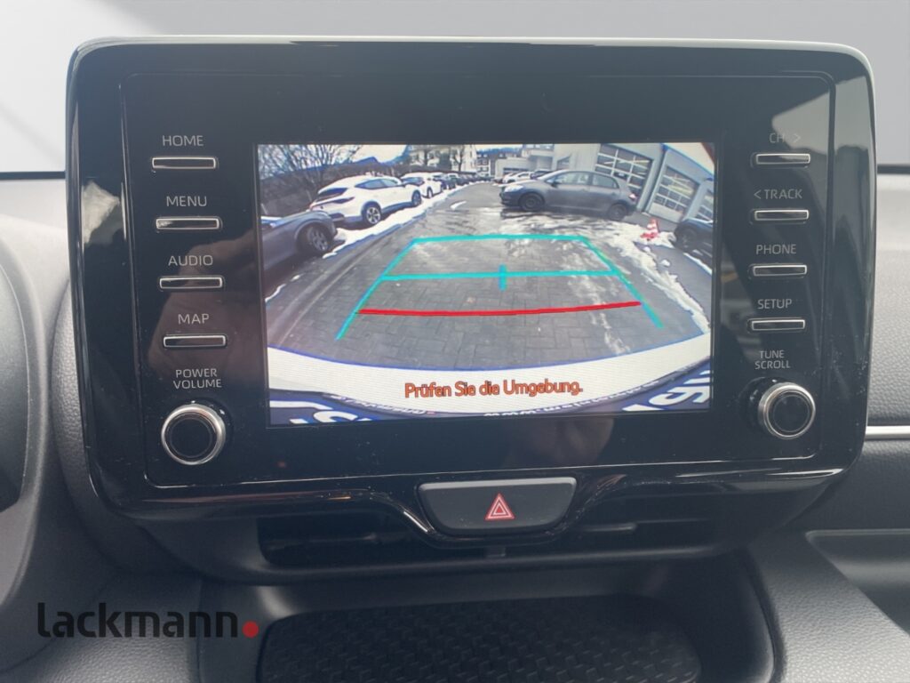 Toyota Yaris Exposé-Bild 13