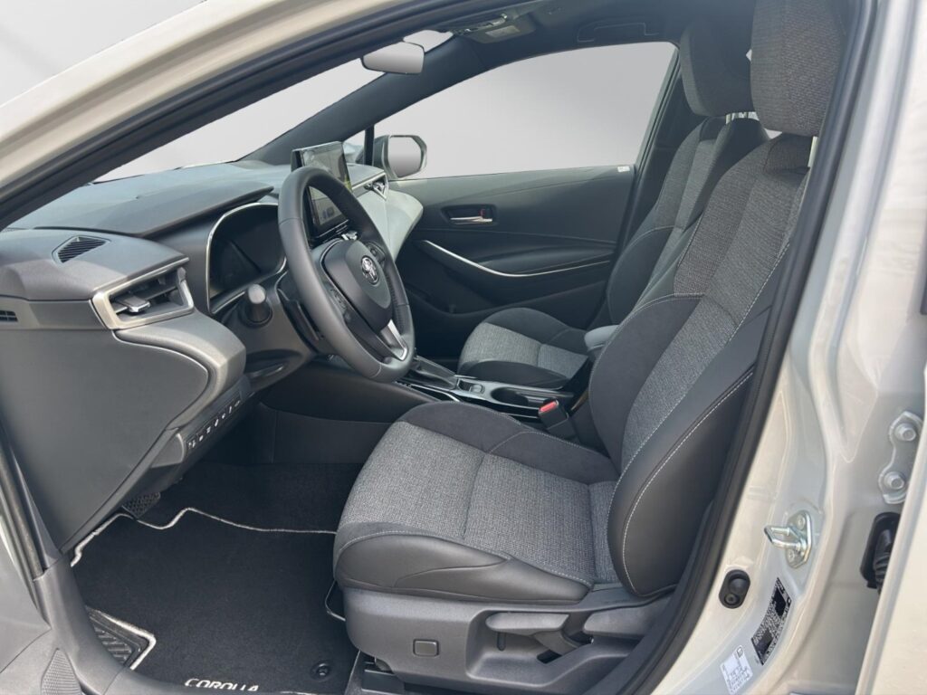 Toyota Corolla Exposé-Bild 8