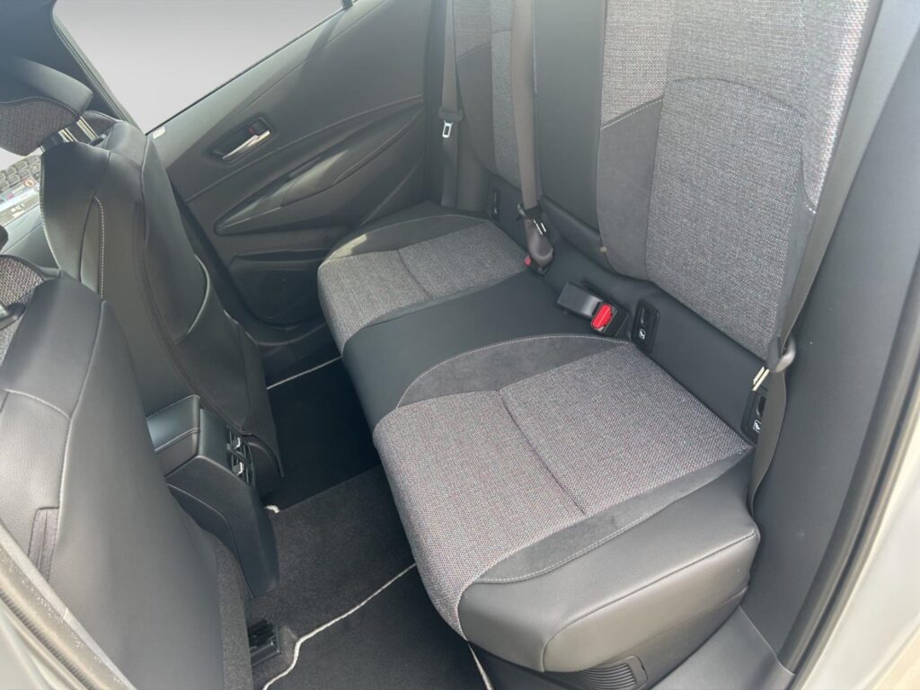 Toyota Corolla Exposé-Bild 9