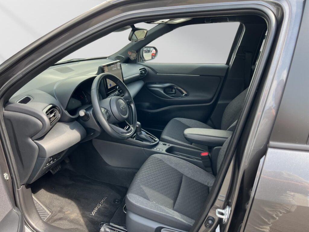 Toyota Yaris Cross Exposé-Bild 8