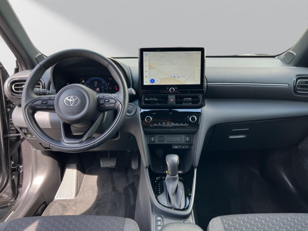 Toyota Yaris Cross Exposé-Bild 10