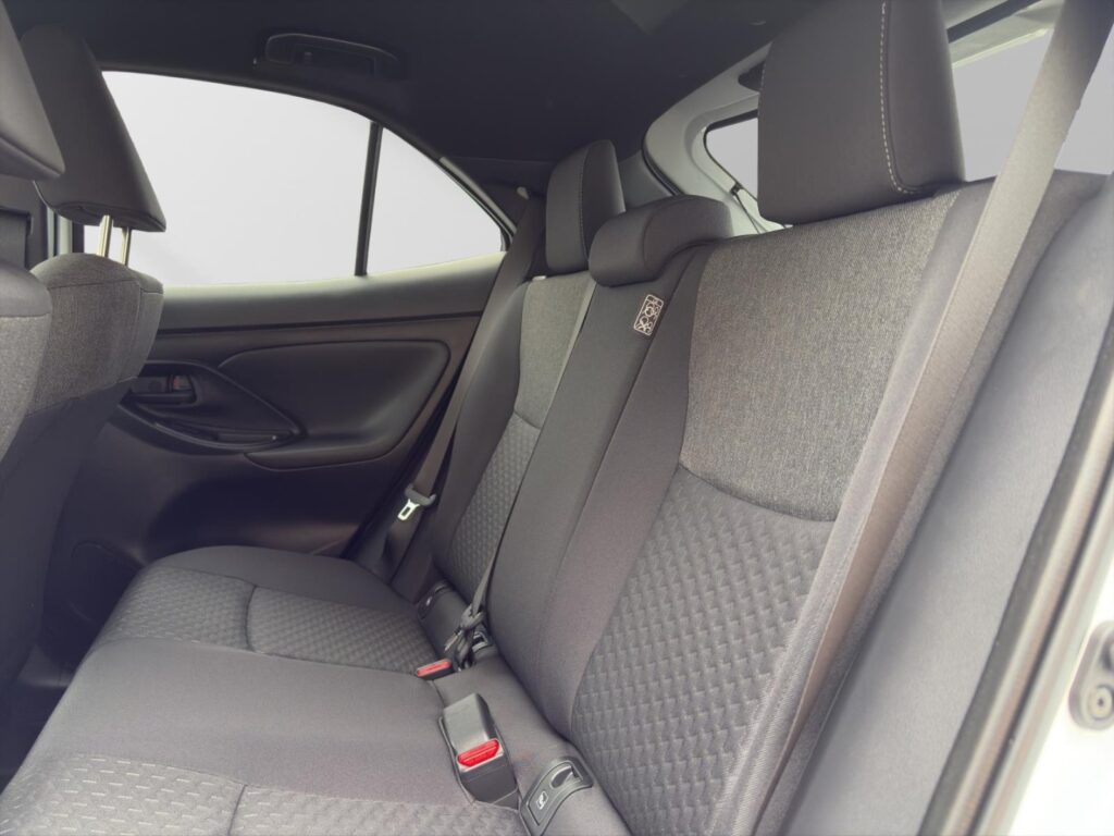 Toyota Yaris Cross Exposé-Bild 9