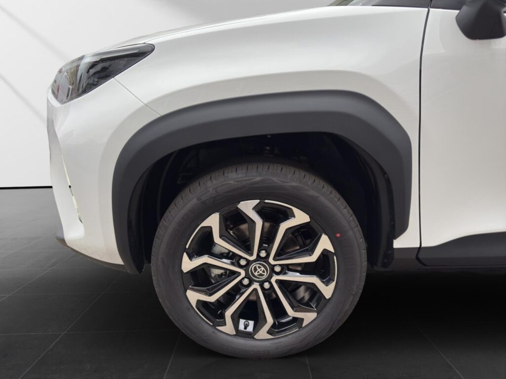 Toyota Yaris Cross Exposé-Bild 11