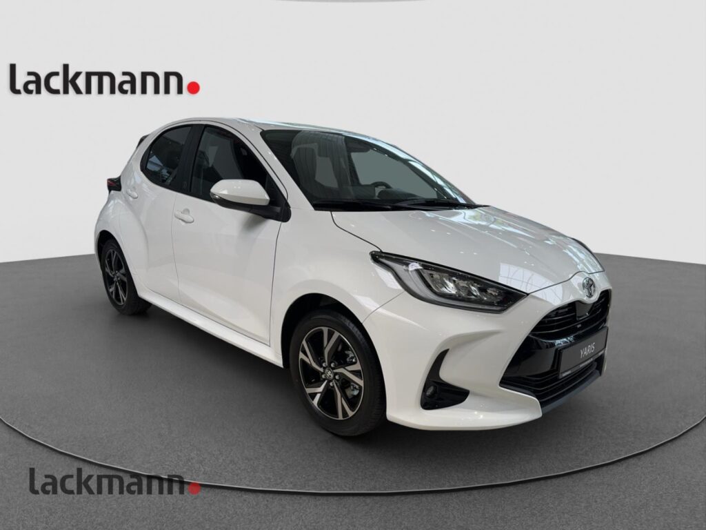 Toyota Yaris Exposé-Bild 3