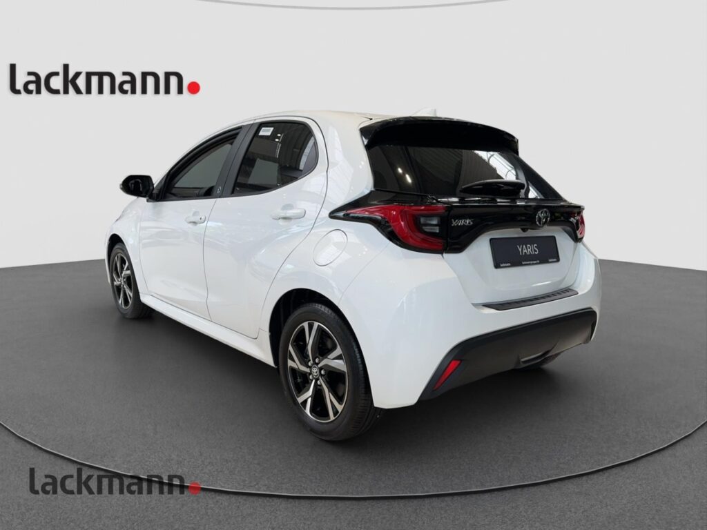 Toyota Yaris Exposé-Bild 5