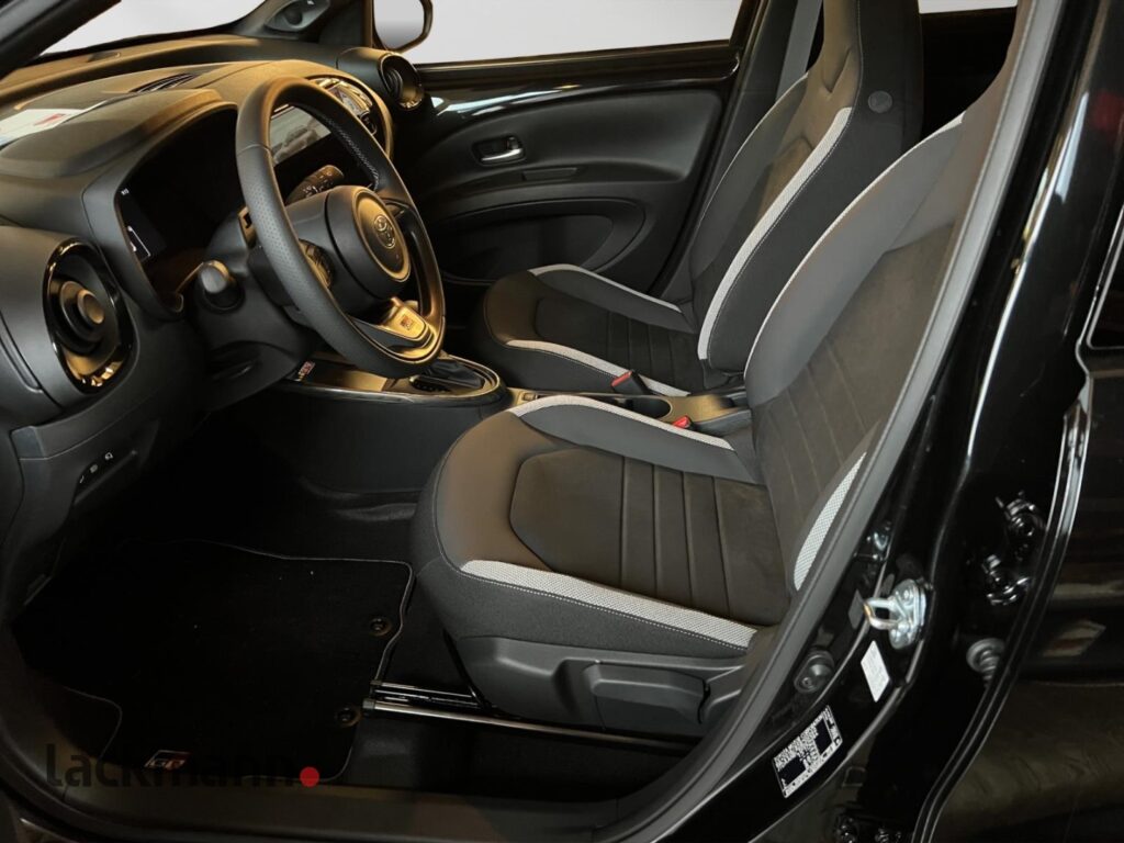 Toyota Aygo X Exposé-Bild 8