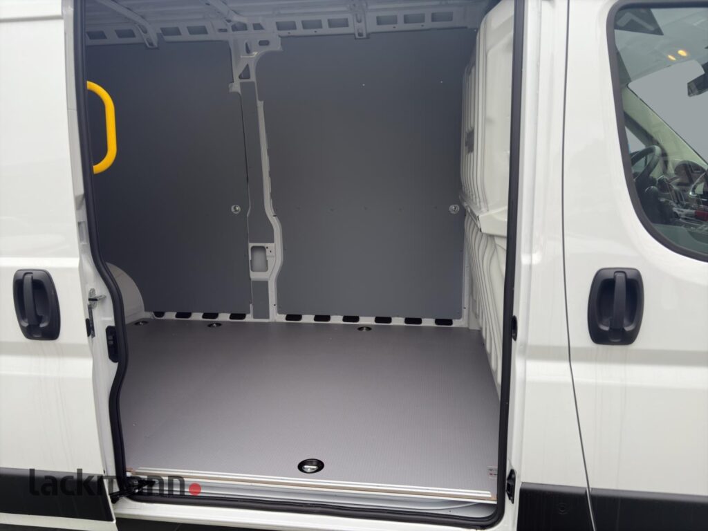 Toyota Proace Max Exposé-Bild 8