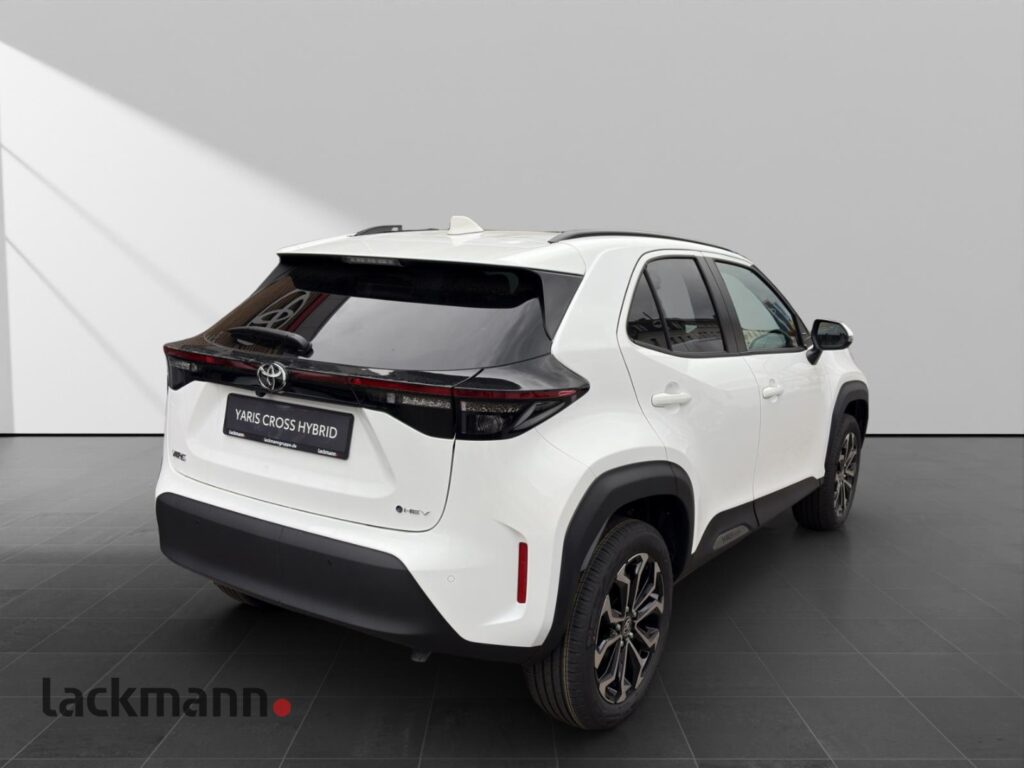 Toyota Yaris Cross Exposé-Bild 4