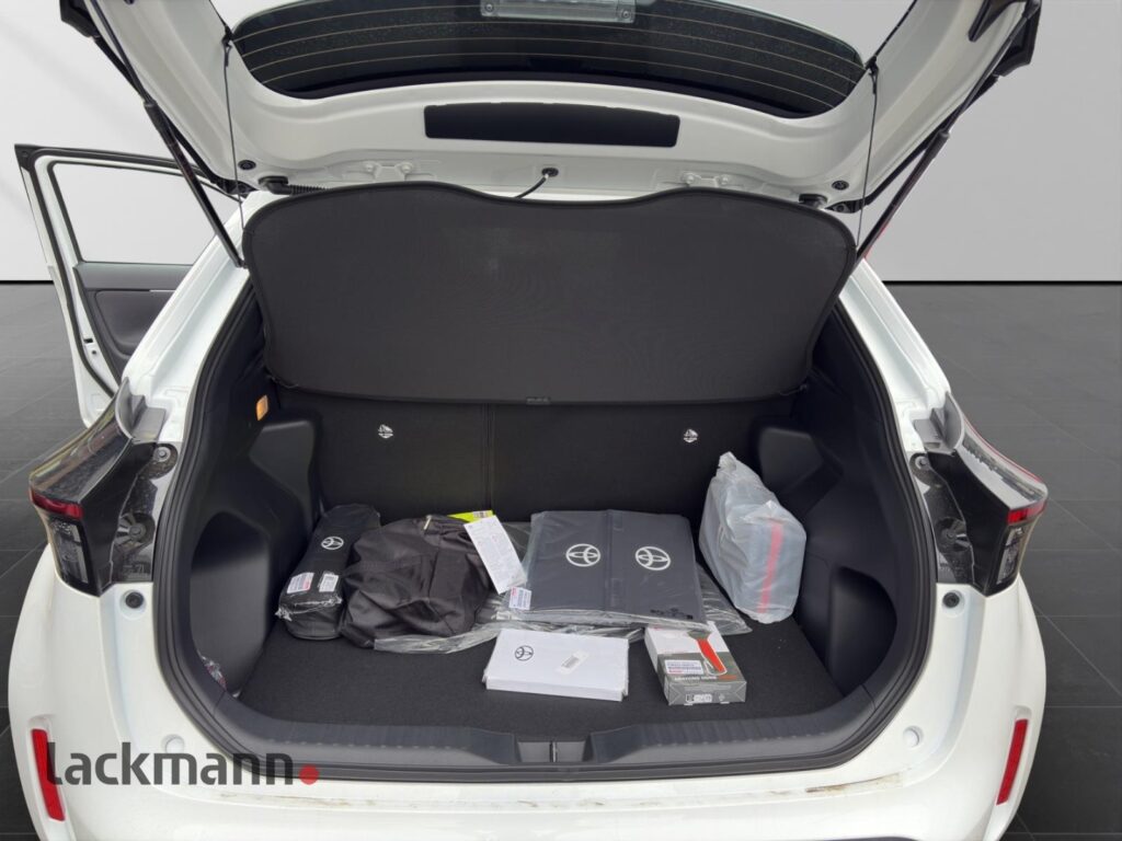 Toyota Yaris Cross Exposé-Bild 7