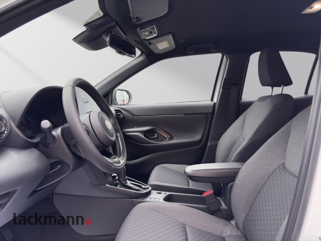 Toyota Yaris Cross Exposé-Bild 8