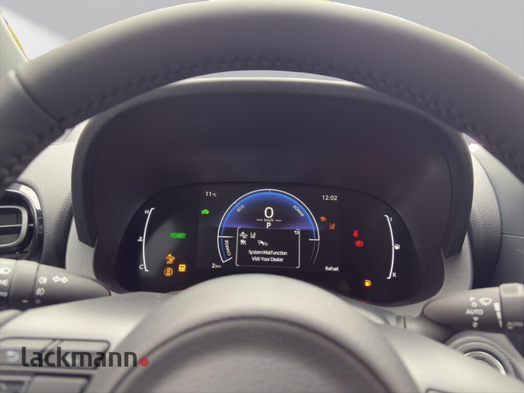 Toyota Yaris Cross Exposé-Bild 14