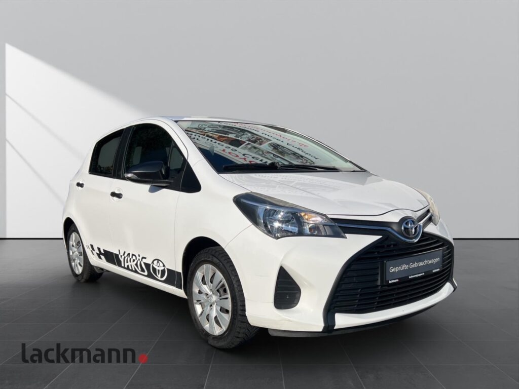 Toyota Yaris Exposé-Bild 3