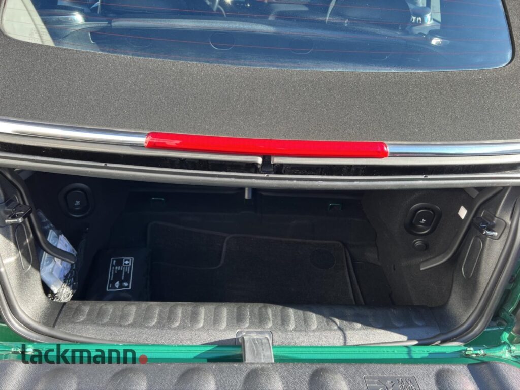 MINI Cooper Cabrio Exposé-Bild 7