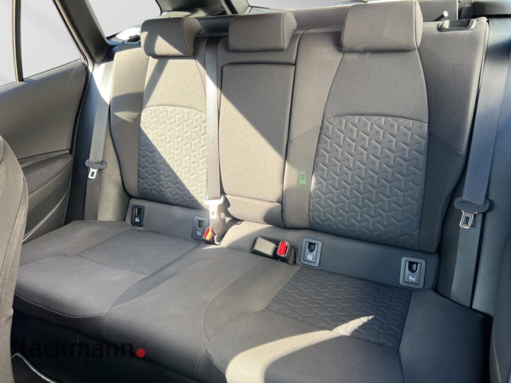 Toyota Corolla Exposé-Bild 9