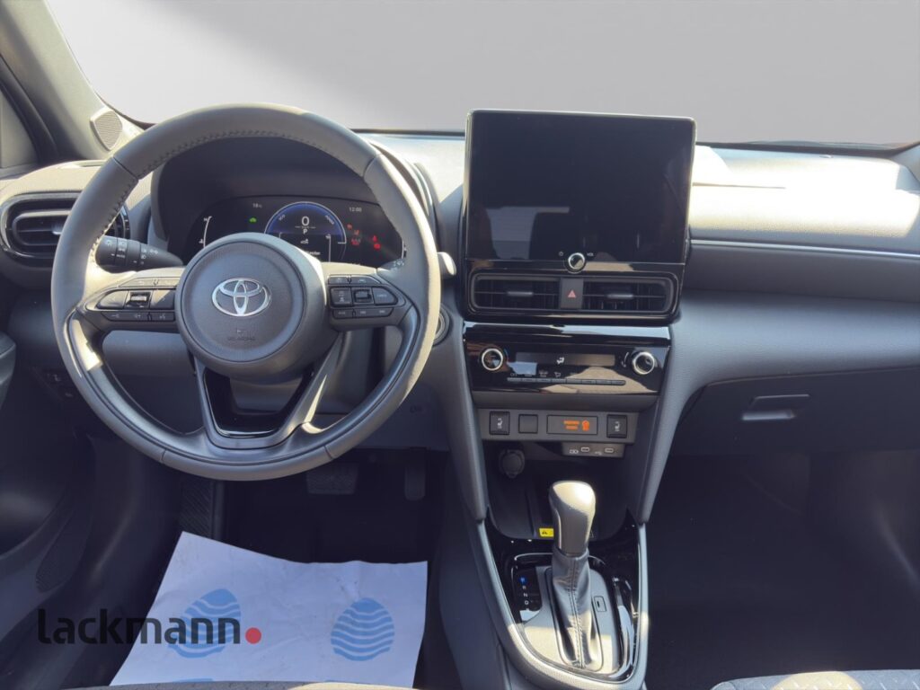 Toyota Yaris Cross Exposé-Bild 10