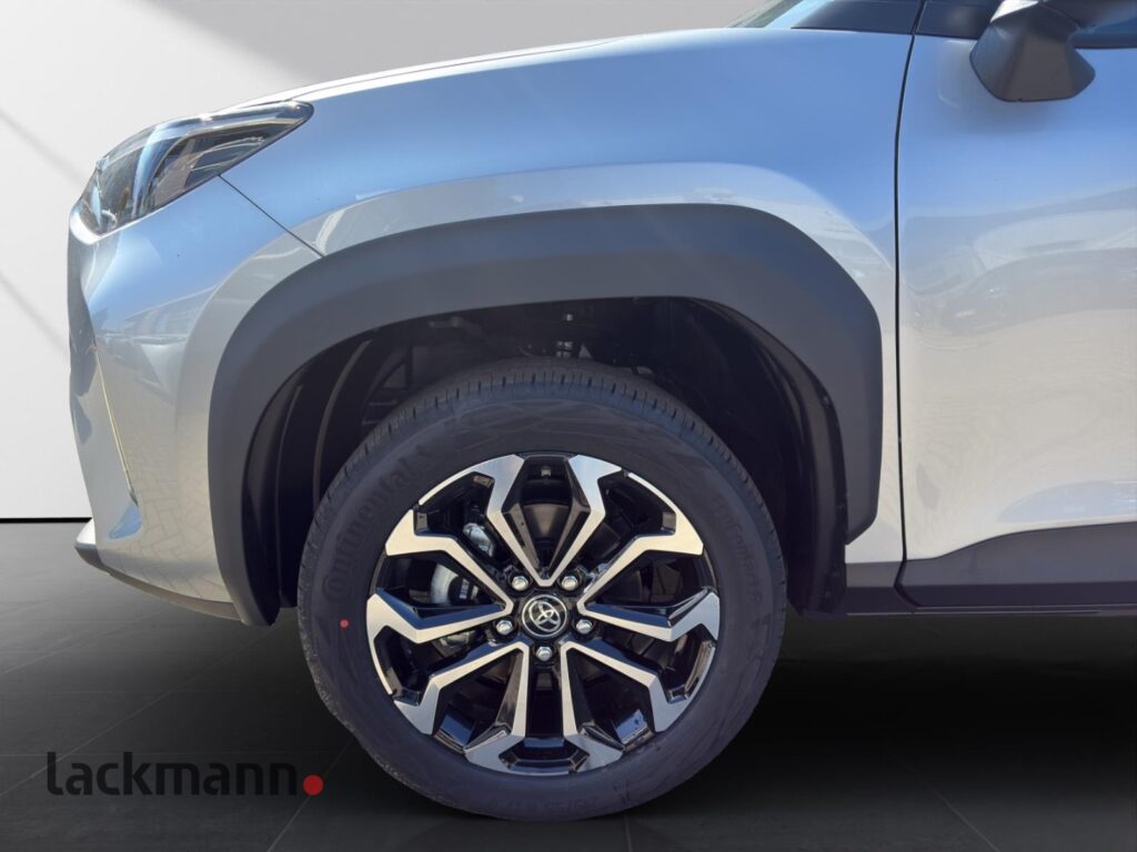 Toyota Yaris Cross Exposé-Bild 11