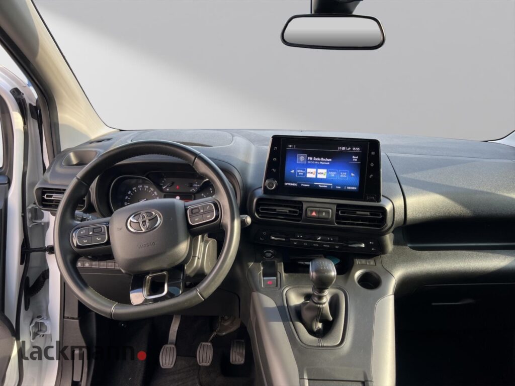 Toyota Proace City Exposé-Bild 10