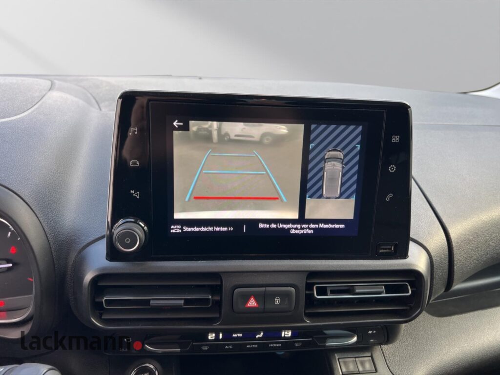 Toyota Proace City Exposé-Bild 13