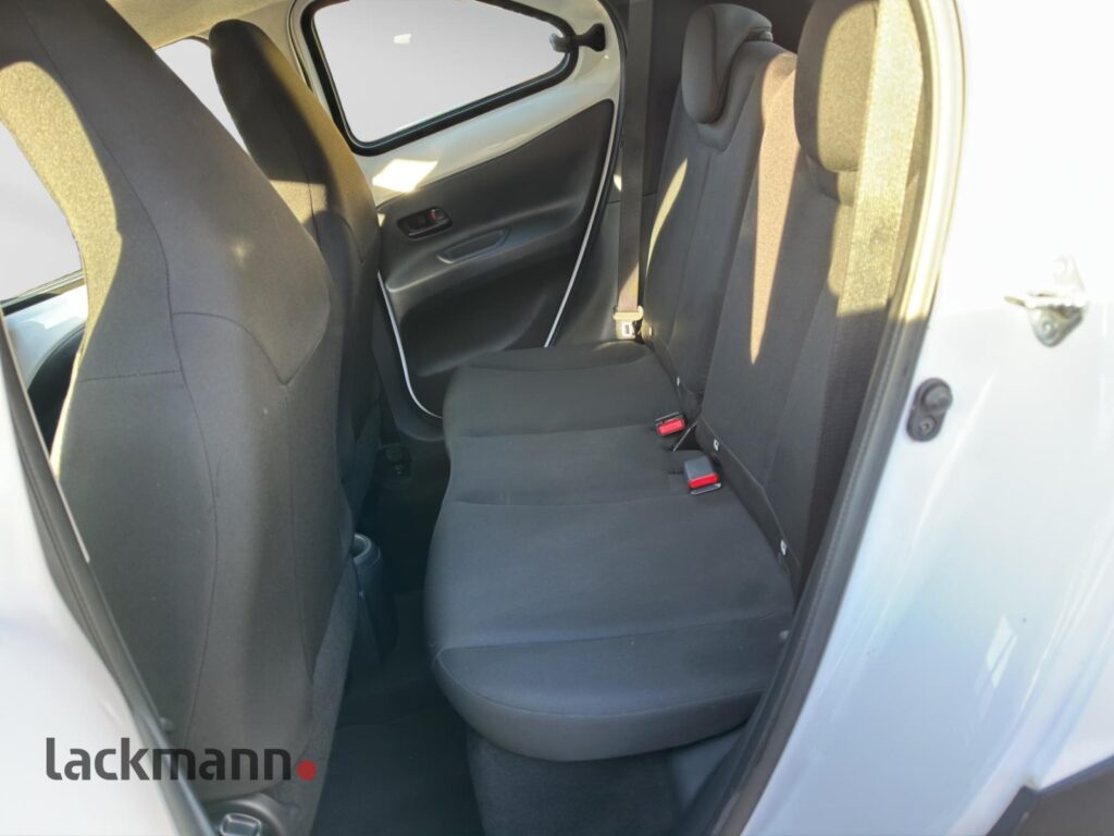 Toyota Aygo X Exposé-Bild 9