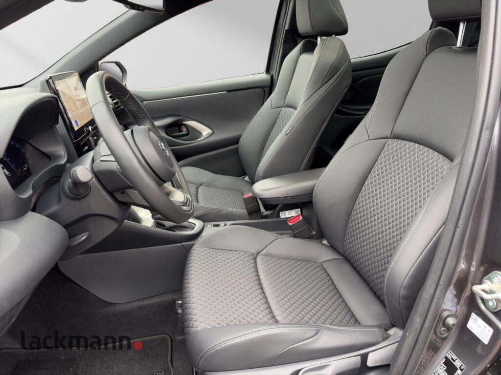 Mazda 2 Exposé-Bild 8