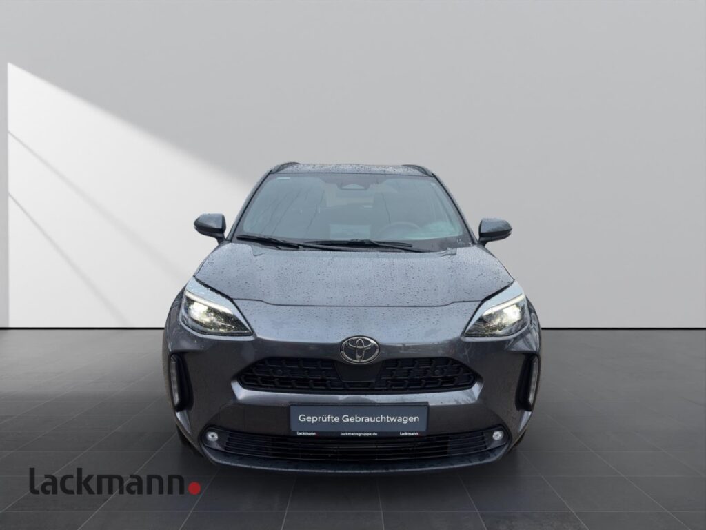 Toyota Yaris Cross Exposé-Bild 2