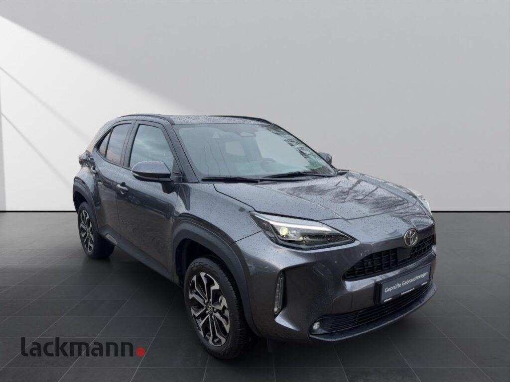 Toyota Yaris Cross Exposé-Bild 3