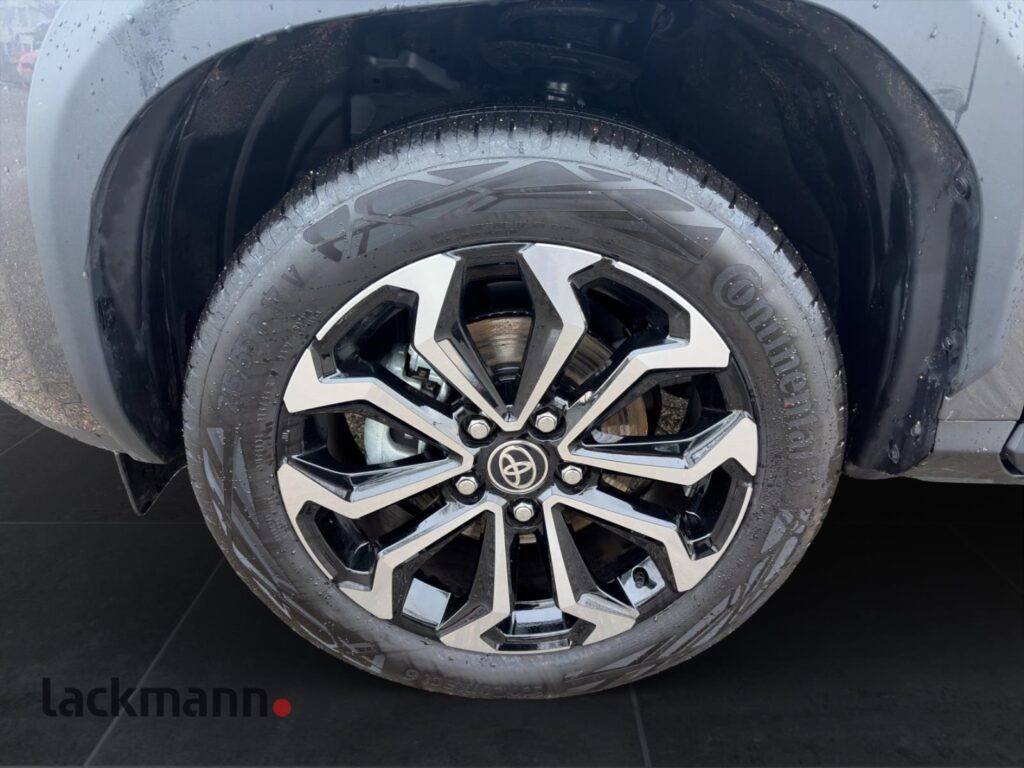 Toyota Yaris Cross Exposé-Bild 11