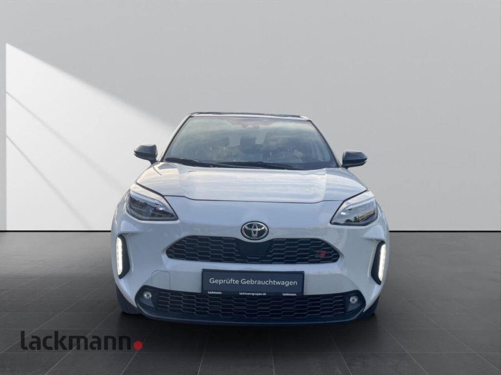 Toyota Yaris Cross Exposé-Bild 2
