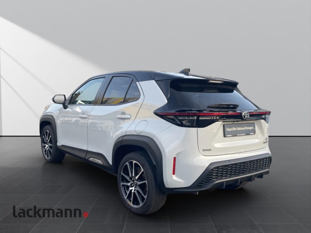 Toyota Yaris Cross Exposé-Bild 5