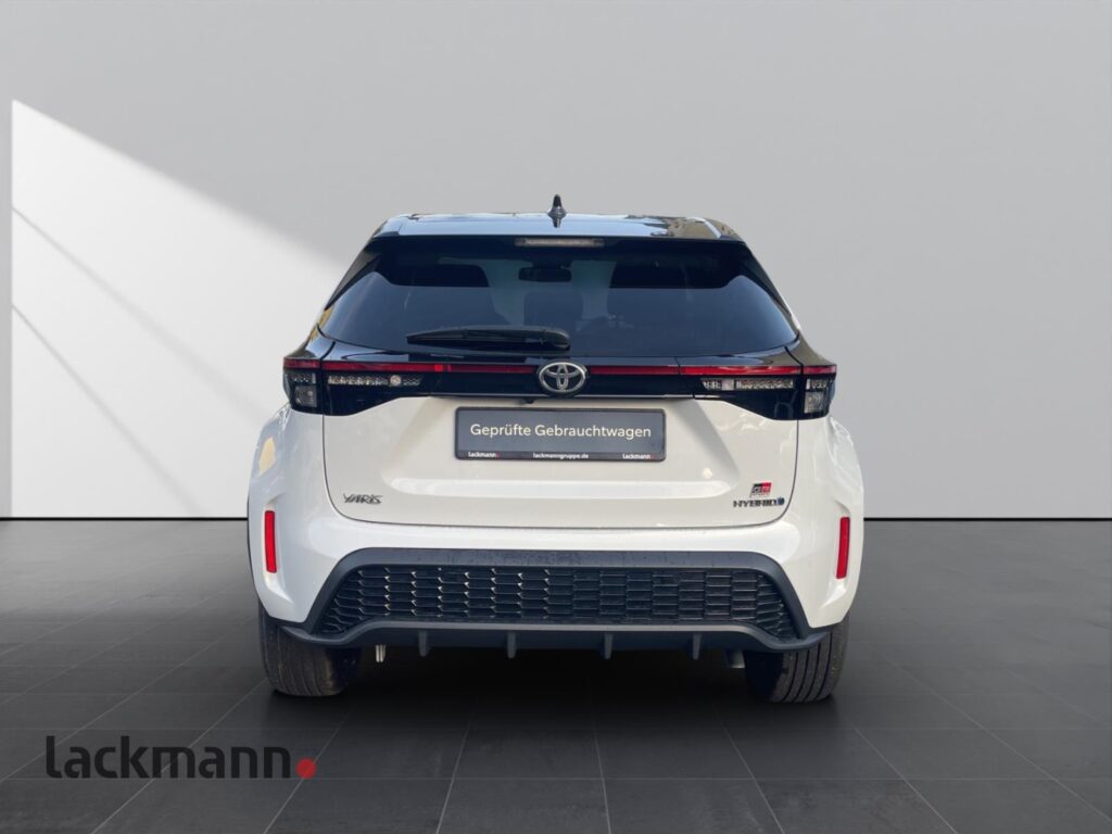 Toyota Yaris Cross Exposé-Bild 6